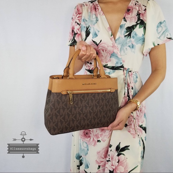 Michael Kors Mk Xs Hailee Brown Satchel crossbody - Picture 2 of 8